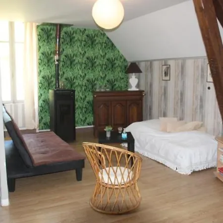 Suite Dans Les Dependances Du Chateau Agonges Buitenkant foto